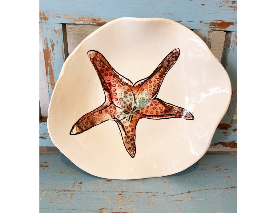 Plato Irregular Estrella. Pintado A Mano