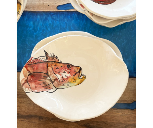 Plato Irregular Cabracho. Pintado A Mano