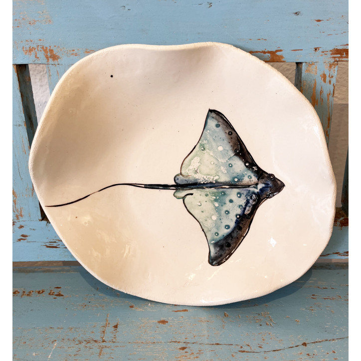 Plato Irregular Ratjada. Pintado A Mano